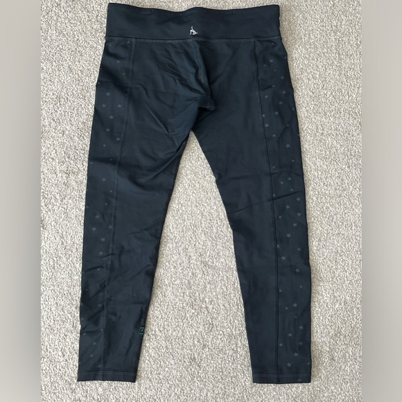 EUC Nancy Rose Performance Leggings with Star Design. No Size Estimated Small. - Picture 2 of 9